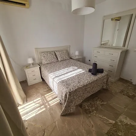 Сasa de vacaciones Benyamina House